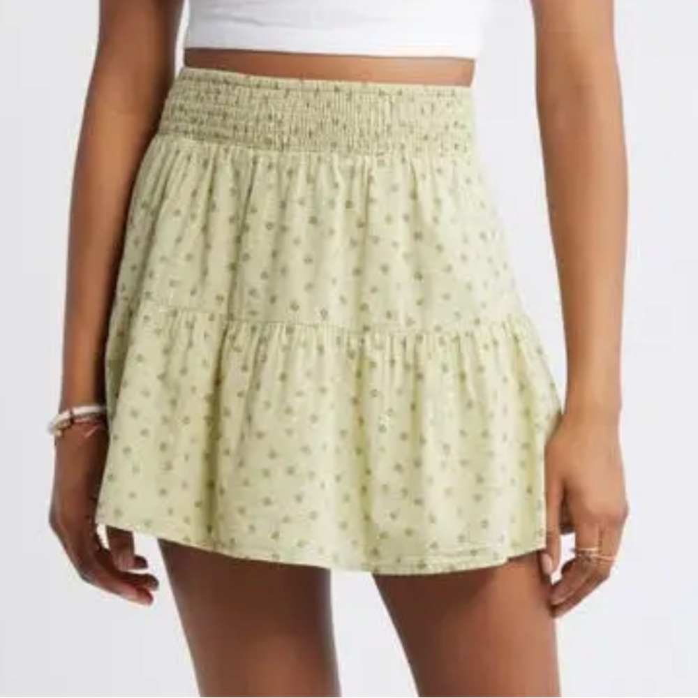 BP Printed Tiered Ruffle Miniskirt L - Picture 1 of 13